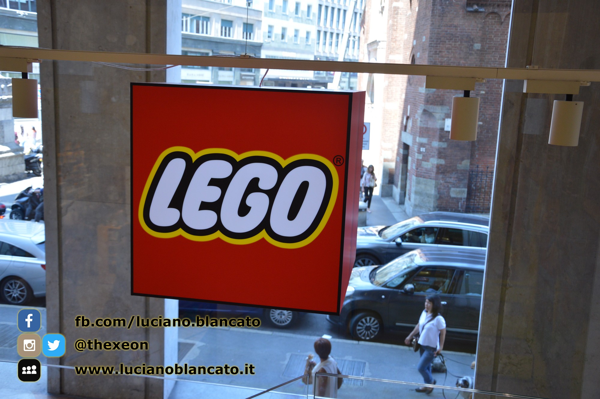 Milano - Lego Store - Piazza San Babila