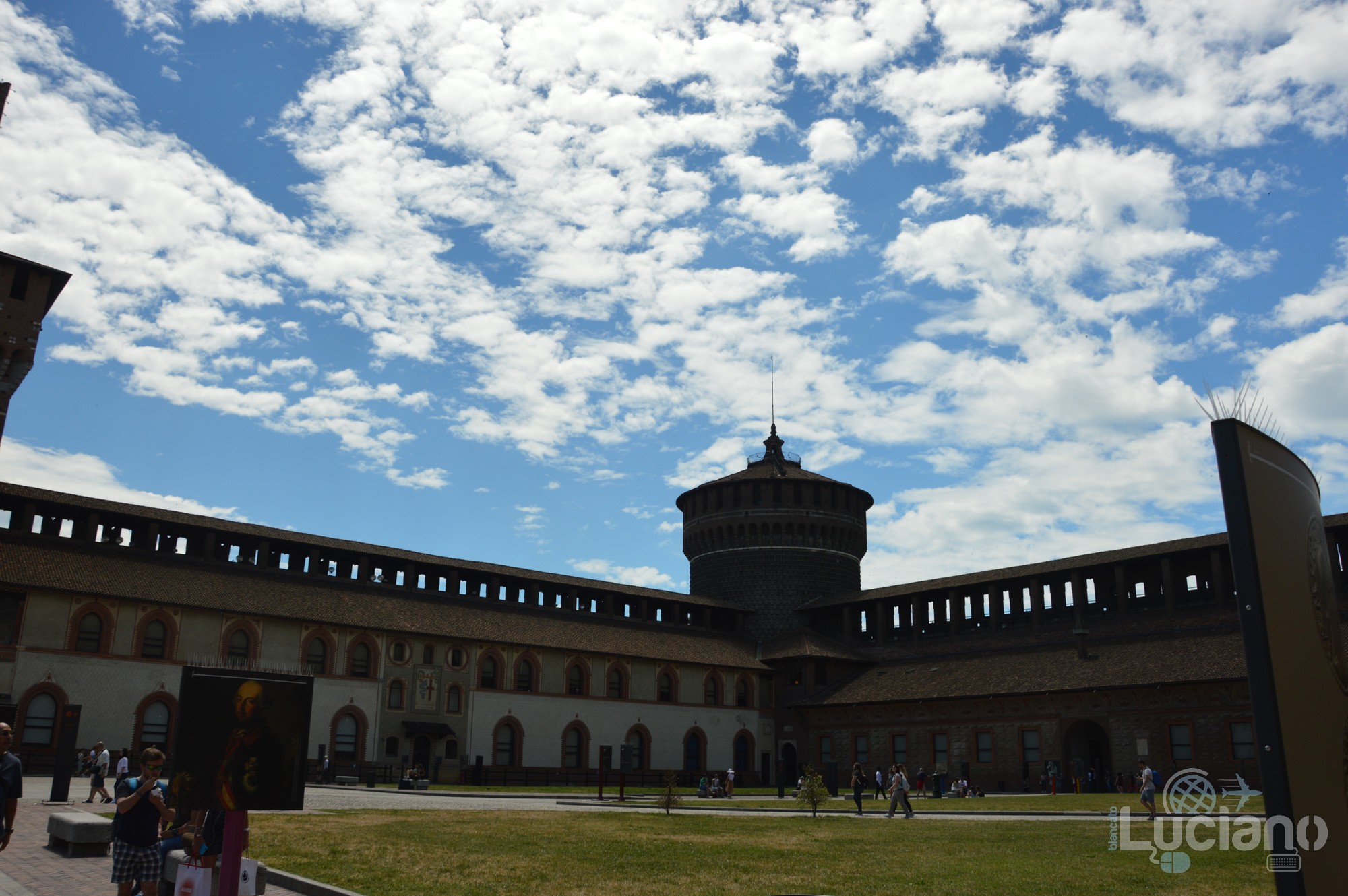 Castello Sforzesco - cortile interno - Milano - Lombardia - Italia