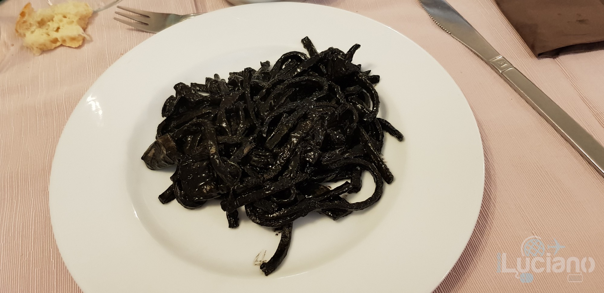 Trattoria Catania Ruffiana - Pasta al nero di seppie
