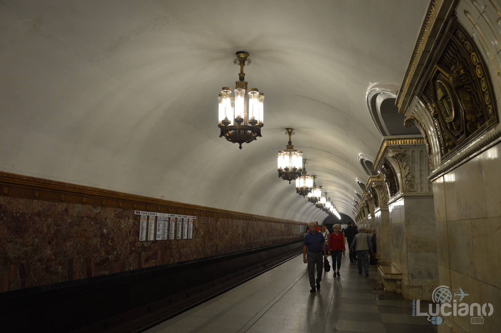 Prospekt Mira (in russo: Проспект Мира) - Metro 5 - Metro Circolare Mosca - Russia